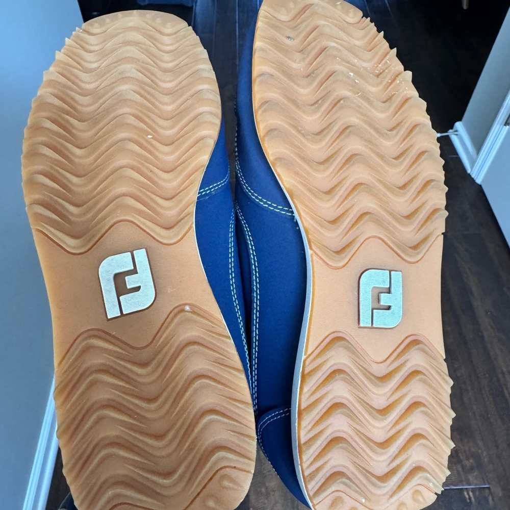 Women's FootJoy Sport Retri Blue and White Golf Shoes. Size 9.5 - Picture 3 of 7